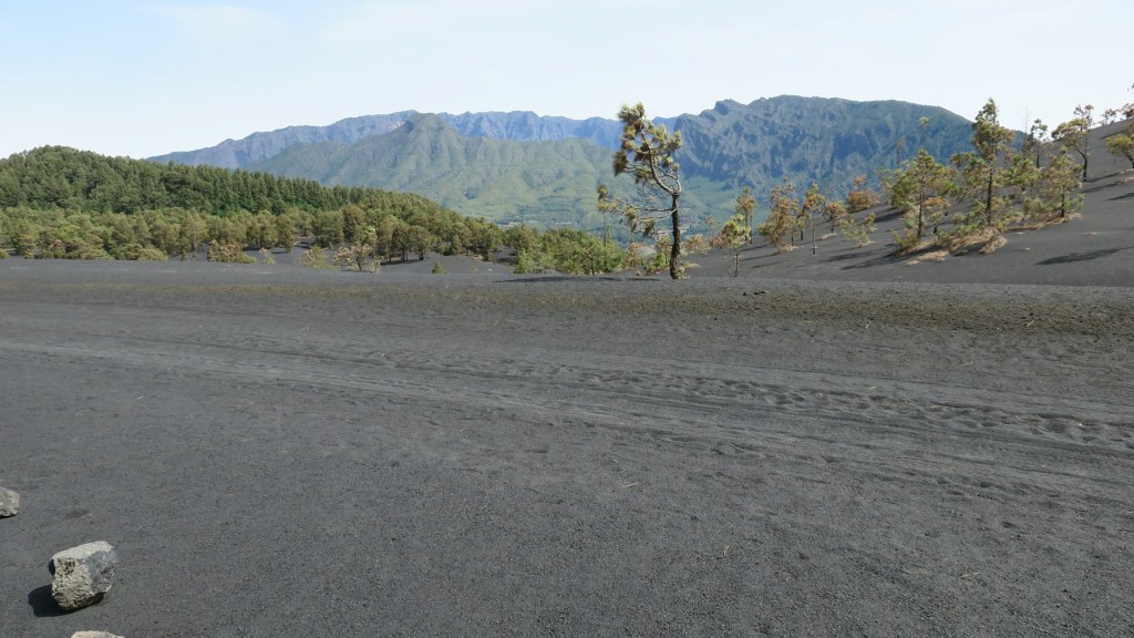 Excursión al volcán nuevo de La Palma - el 9 de junio de 2022.