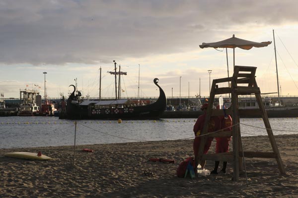Los Cristianos - Playa y puerto