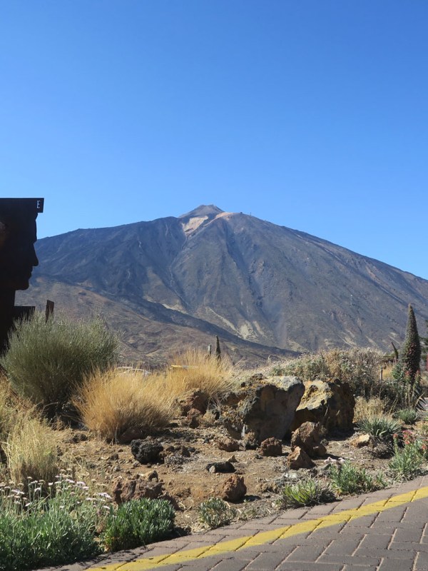 El Padre Teide exige una tasa de protección: los visitantes de fuera pagan por la preservación del parque nacional en&nbsp;Tenerife.