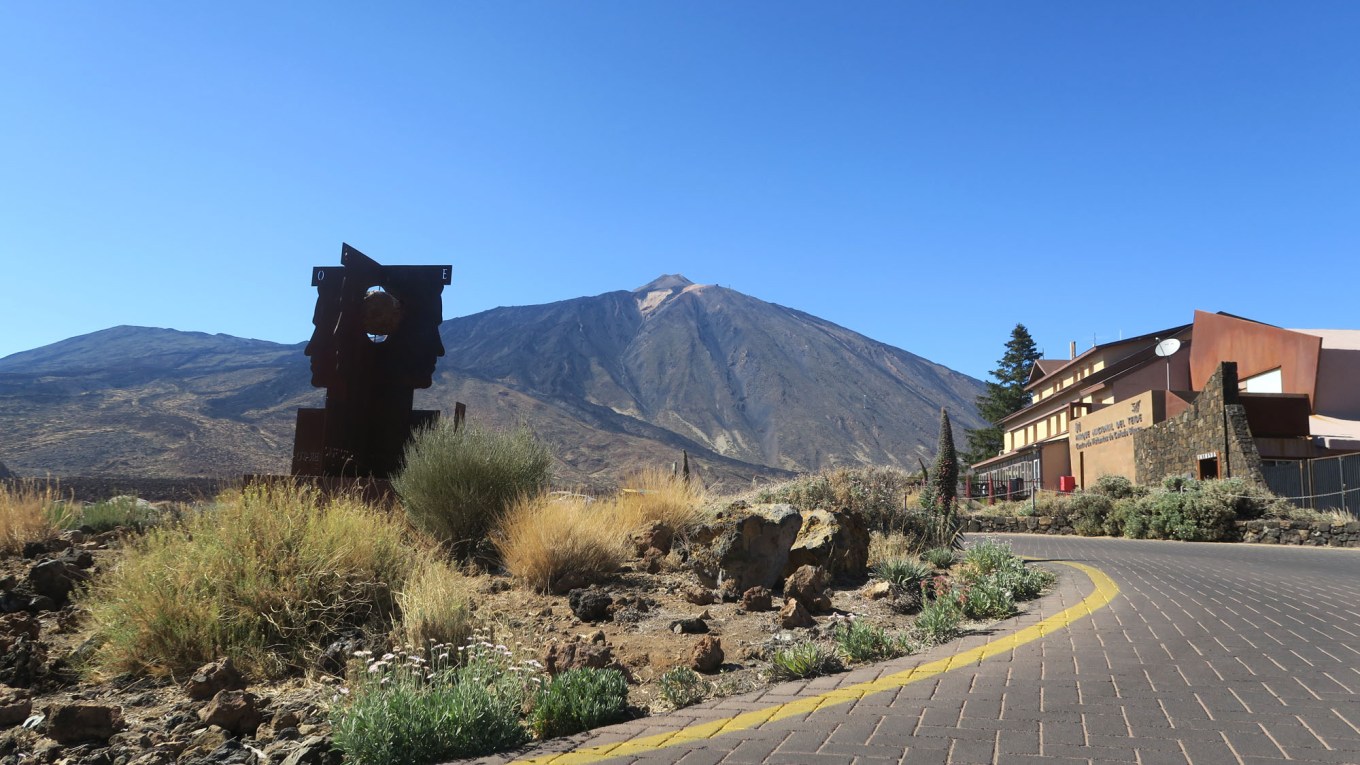 El Padre Teide exige una tasa de protección: los visitantes de fuera pagan por la preservación del parque nacional en&nbsp;Tenerife.